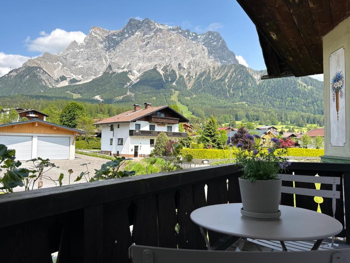 Ferienwohnung Haus Blaesi Ehrwald Exterior foto